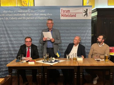 Deutschland schafft sich ab - Die Ära Trump, eine Doppelbuchvorstellung